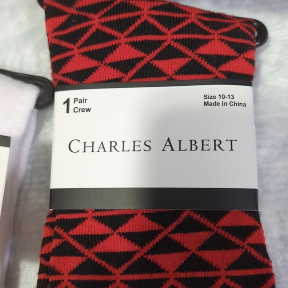 2 Pr. Men's Dress Crew Socks 2 pair Stripe & Geometric Size 10-13 - Picture 3 of 7